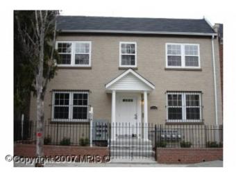 Newly Renovated Modern Condo Washington