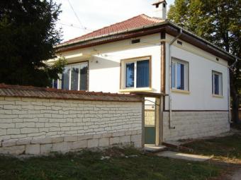 Renovated house ready to move. Ruse