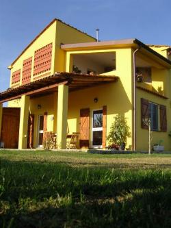 Renovated farmhouse now 2 flats Montecatini Terme