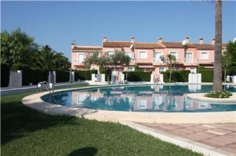 Corner bungalow close to the sea Els Poblets