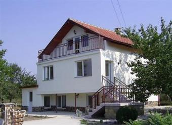 Don`t miss this HUGE house! Varna