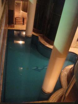 floor 4rooms 2masters 4bathrooms Salwa