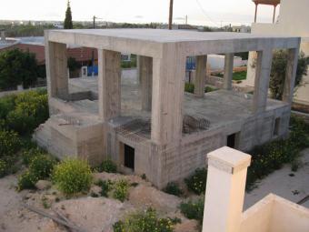 HOUSE NEAR THE SEA Aegina