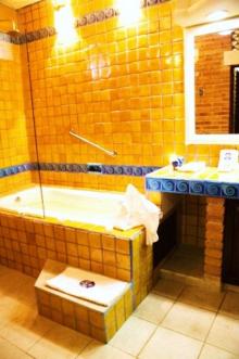 1Br 1Ba Condo directly on Los Mu Puerto Vallarta