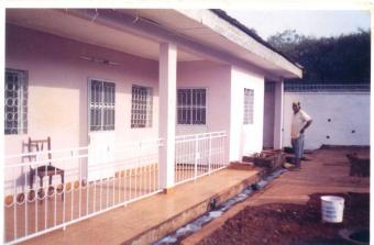 A HOUSE WITH LAND TITLE FOR SALE Bagangte