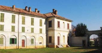 Ancient Farmhouse for Sale Pavia