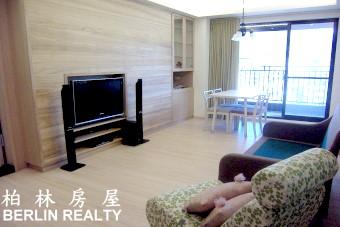 Bright apartment for rent,Tienmu Taipei