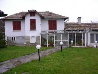 HOUSE IN AN ATTRACTIVE VILLAGE Shumen