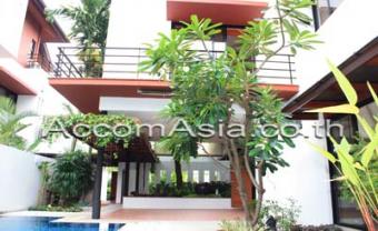 HOUSE WITH PRIVATE POOL-THONGLOR Bangkok