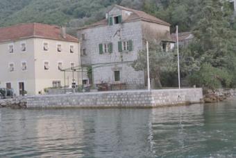 BEACH HOUSE Kotor
