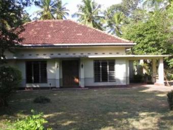 Large house with 5BR Nakkawatte