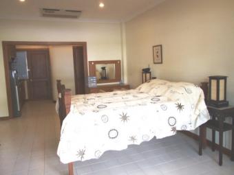 Renovated condo 42 sq mts Pattaya