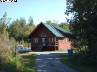 Main Entrace Grenville-sur-la-rouge
