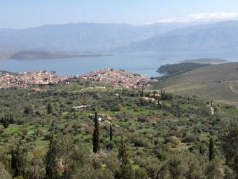 LAND WITH A BEAUTIFUL VIEW Galaxidi