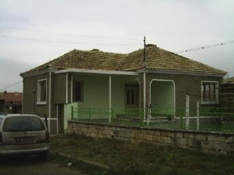RENOVATED HOUSE AND ONE OLD Vetrino
