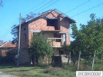 3 storey rural house + 1700 plot Vratsa County
