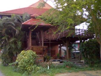 Teak House for Sale THB 9.5 Mil. Chiang Mai