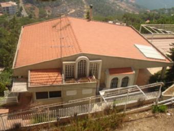 Villa for Sale in Baabdat Baabdat
