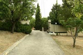 Historic house in big land plot Athens