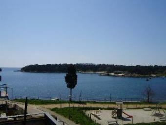 Detached house with sea views. Pula