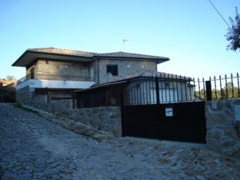 House in Tondela Tondela