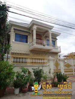 KHMER STYLE VILLA FOR RENT, LOCA Phnom Penh