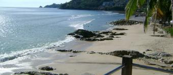 Beachfront smallresort in Phuket Patong