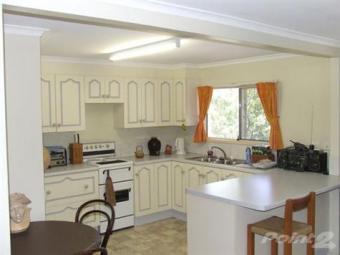 2bedroom flat for sale Urangan