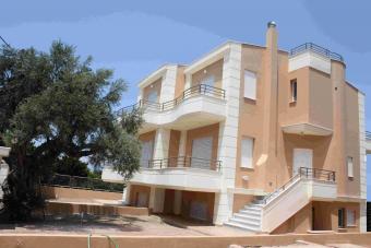 HOUSE IN GREECE SUMMER-WINTER Aighion