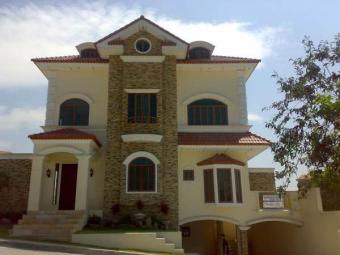 McKinley Hill House&Lot 4 Sale Taguig