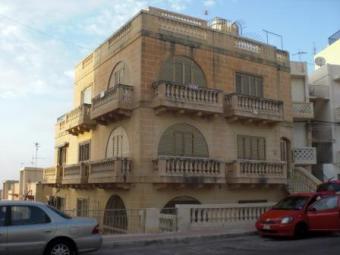 Very Spacious Apartment Bugibba