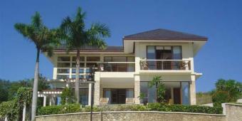 Stunning NEW Exec home, SEA VIEW Calatagan