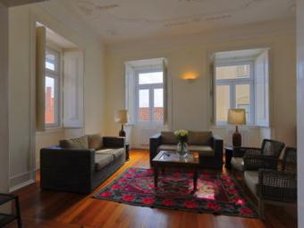 Lovely 3 bed apartment in Chiado Lisbon
