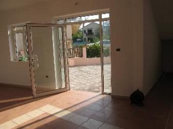 We sell apartment in Liznjan Liznjan