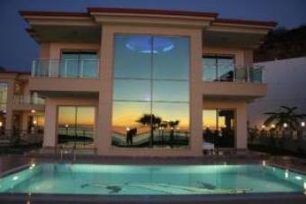 sea & mountain view villas Alanya