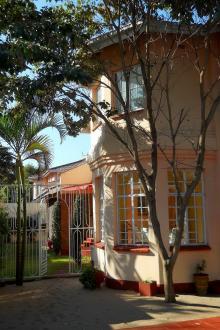 NEWLANDS TOWNHOUSE TO LET Harare