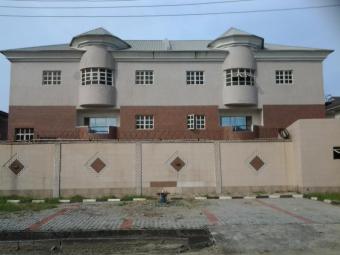 5 bedroom semi detached Meadow Estate Lekki Phase1