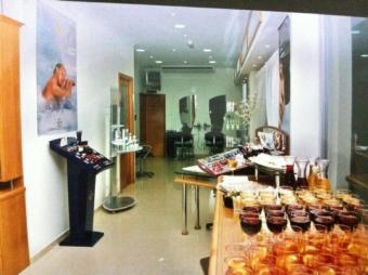 class 4 shop / showroom Hamrun