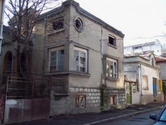 THREE-STOREY HOUSE Varna