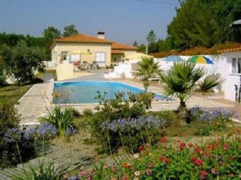 Luxurious villa in Portugal T&aacute;bua