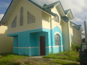 HOUSE AND LOT FOR SALE Dasmarinas