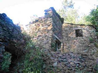 House isolated in Portugal Central