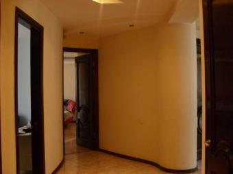 I sell 5-rooms apartment Tbilisi