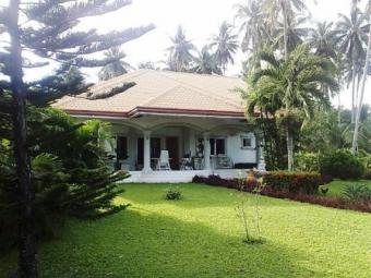 Beautiful beach front house Dauin, Dumaguete