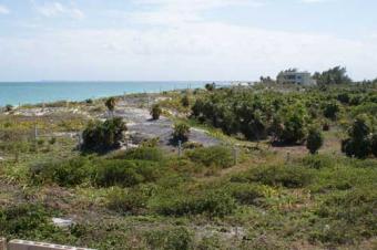 front beach land Cancun