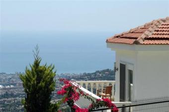 Mountain & Sea view Villas Alanya