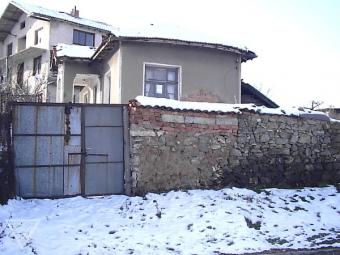 Rural house at a very good price Pazardzhik