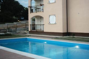 Two Bed Apartment - Sea view Novigrad