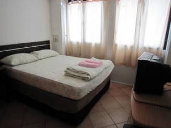 Studio Apt. Furnished Bugis MRT Bugis