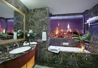 LUXURY CONDOMINIUM NEAR BY MID V Kuala Lumpur